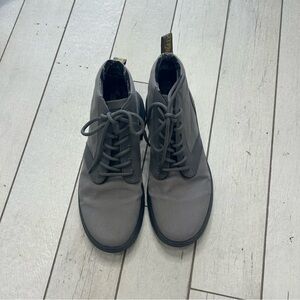 Dr. Doc Martens Womens 10 Men’s 9 Bonny II Gray Suede Casual Ankle Booties Boots